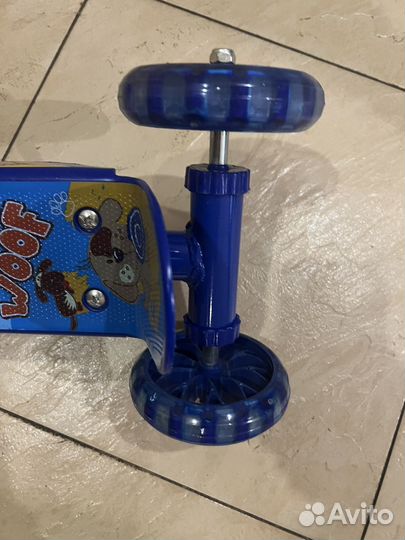 Самокат детский трехколесный новый