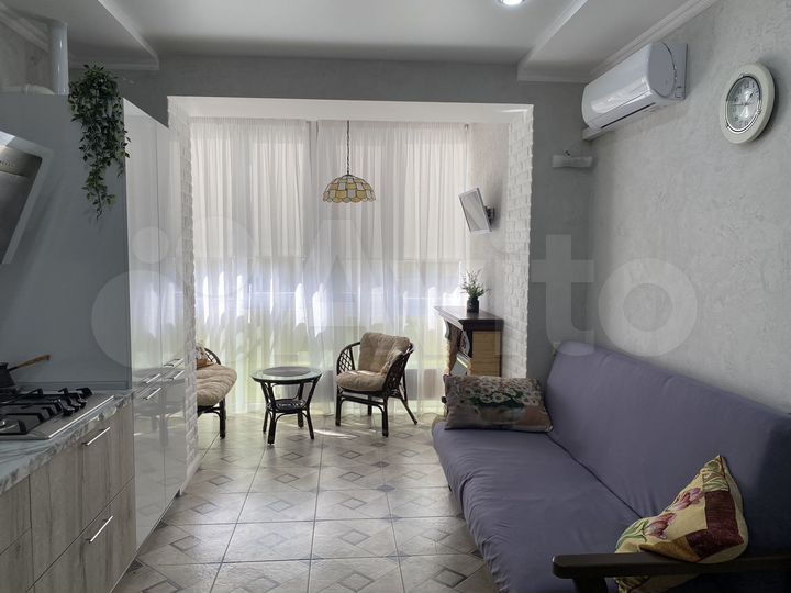 1-к. квартира, 42,7 м², 1/3 эт.