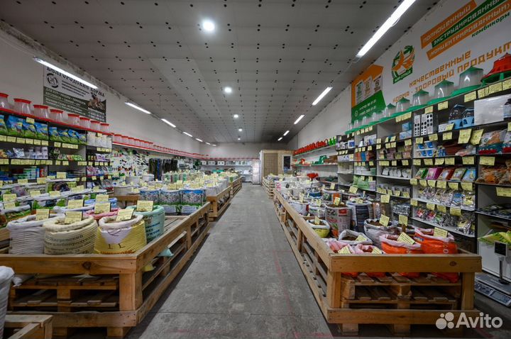 Кормушка для мелкой птицы на 28 голов