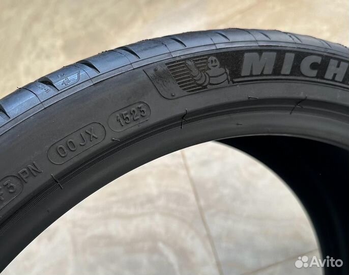 Michelin Pilot Sport 4 S 255/35 R20