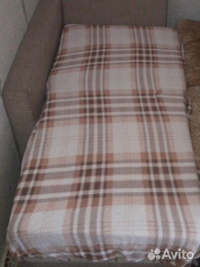 Угол от углового дивана