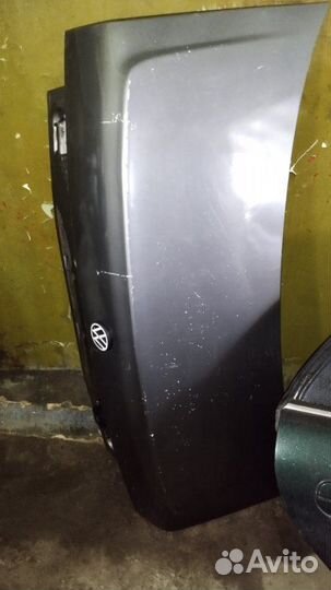 Крышка багажника Volkswagen Passat B3