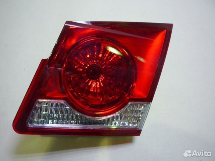 Фонарь задний правый внутрен Шевроле Круз Седан 09