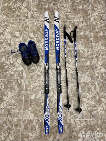 Лыжи беговые детские 120, палки, ботинки