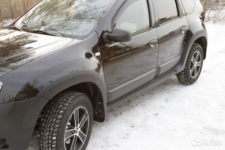 Расширители колесных арок Renault Duster 2010-2014