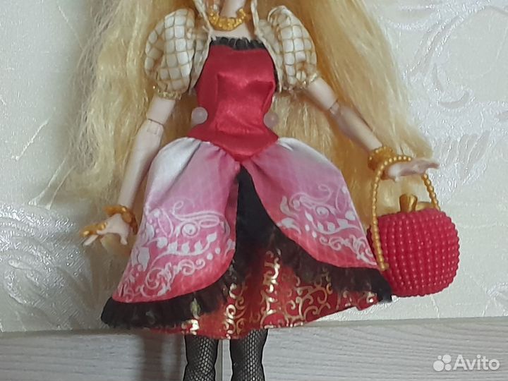 Кукла Эвер Афтер Хай Эппл Вайт базовая оригинал