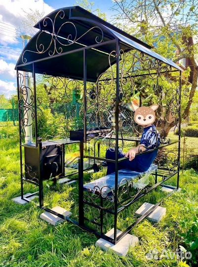 Мангал с крышей