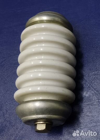 Изолятор опорный фарфоровый