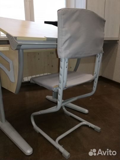 Растущая парта со стулом
