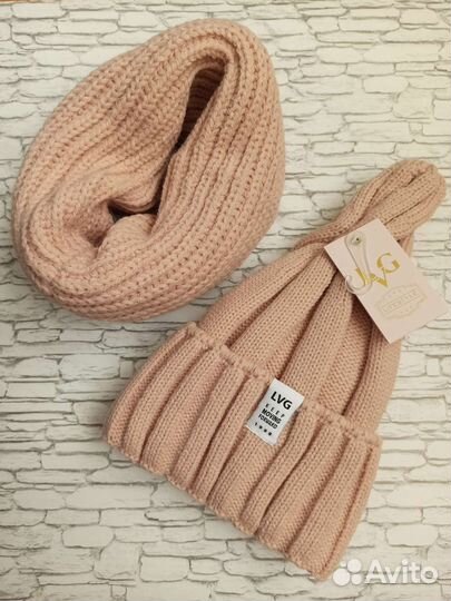 Комплект шапка и снуд зима