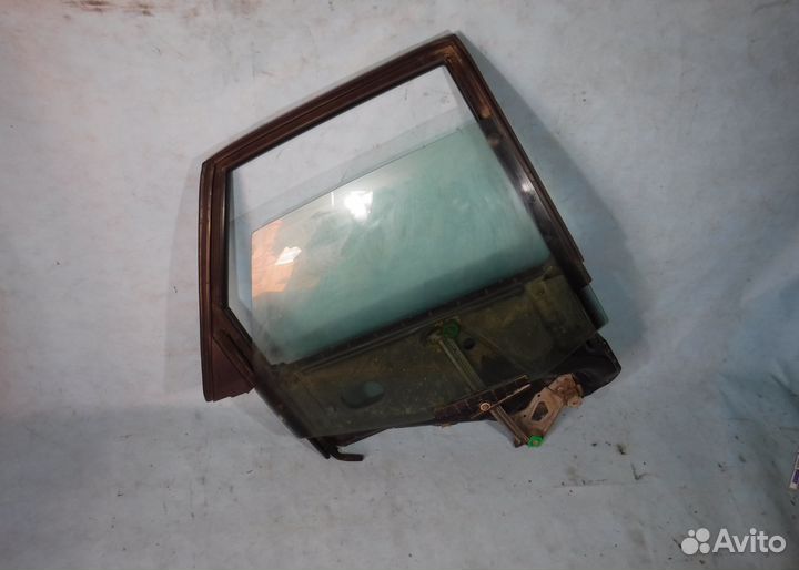 Стекло заднее правое Audi 80 b3 b4 / Ауди 80 б3 б4