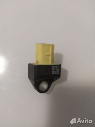 Датчик удара(airbag) Toyota Hilux viii (AN120)