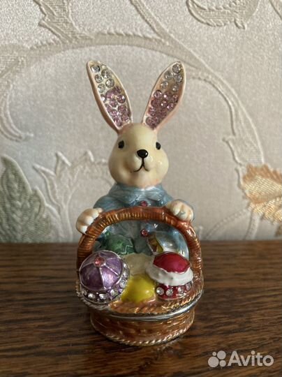 Шкатулка эмаль со стразами Заяц