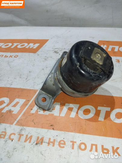 Подушка крепления двигателя правая Volvo S60 2011