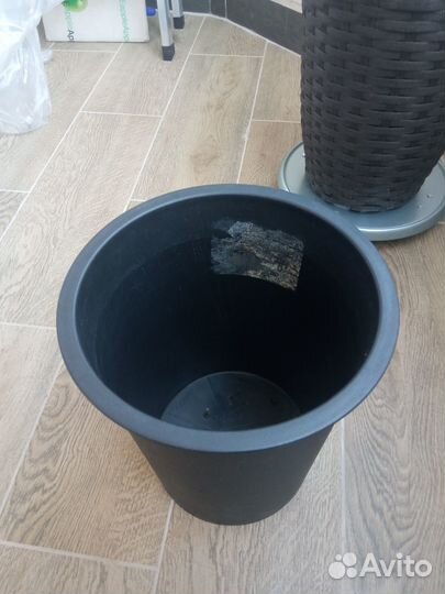 Кашпо напольное