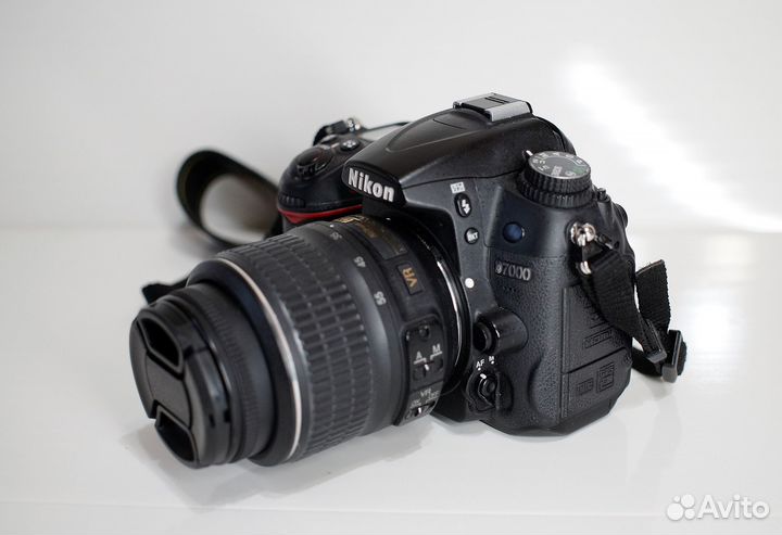 Nikon D7000 kit 18-55