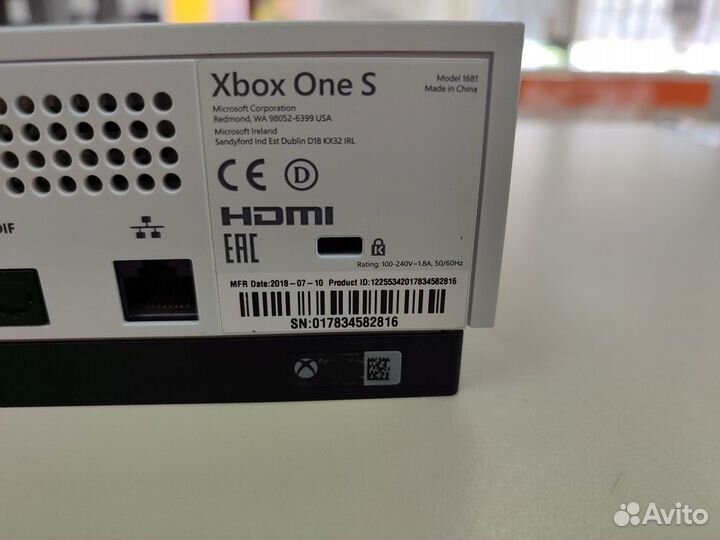 Игровая приставка Xbox One S 1TB(елц)