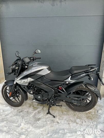 Bajaj pulsar ns200