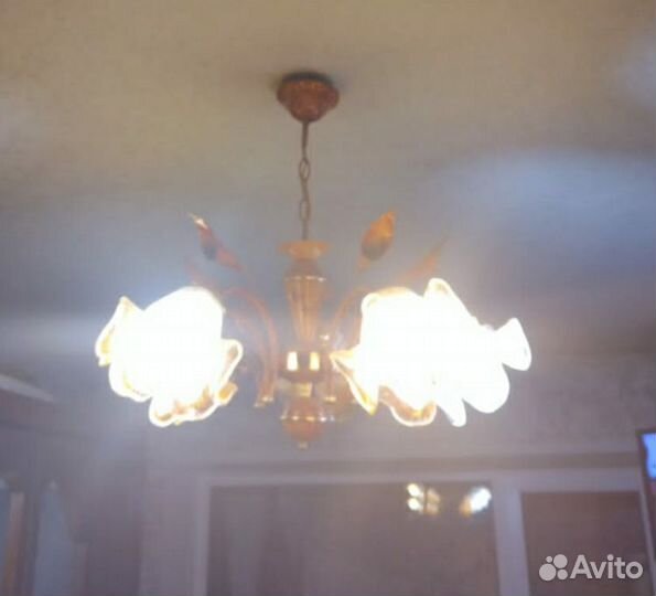 Люстра,светильник