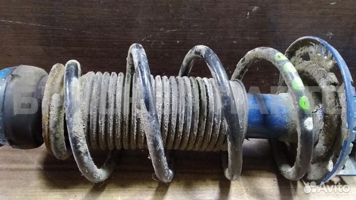 Амортизатор передний Фольксваген Поло 5