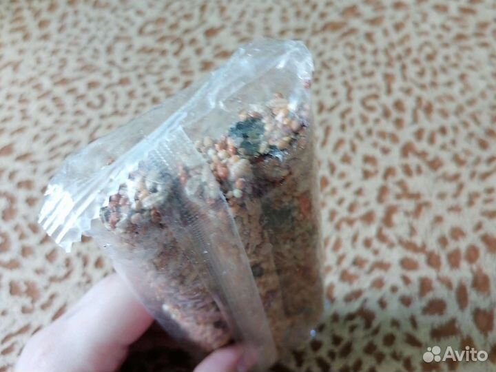 Новое, запечатанное лакомство для хомяка