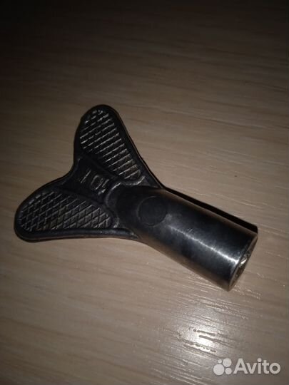 Винтажный ключ для советских гитар