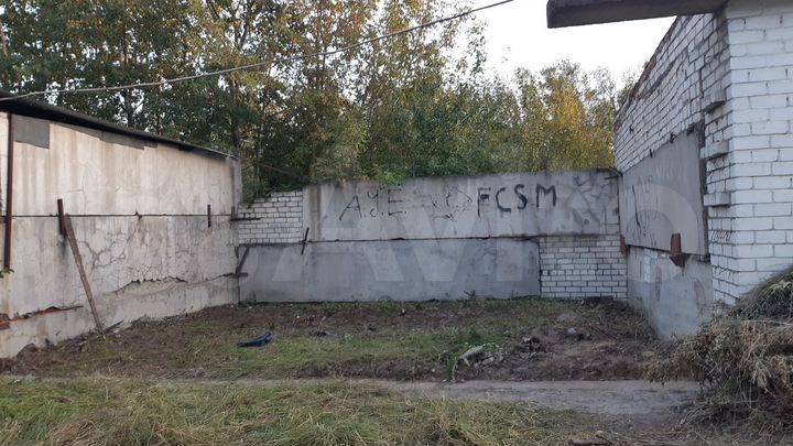 Гараж, > 30 м²
