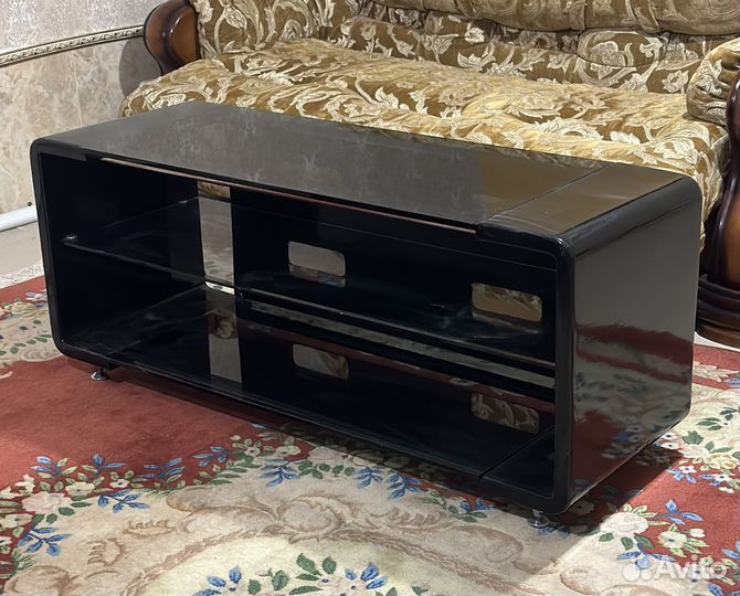 Подставка под телевизор