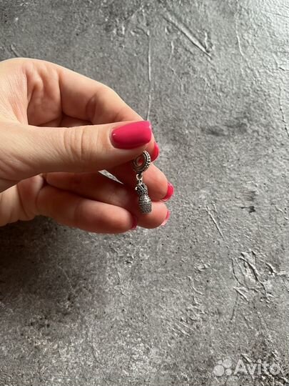 Шарм Pandora в форме дамского платья