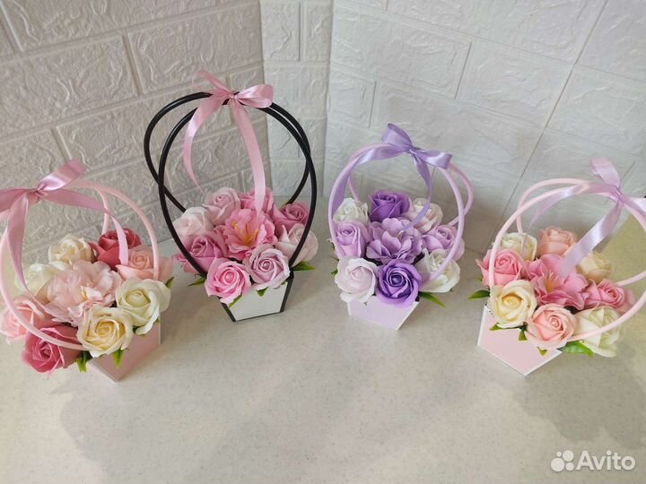 Корзинки, букет из мыльных роз