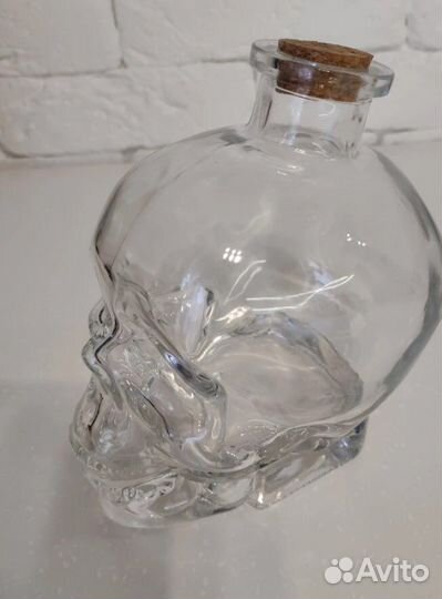Графин череп 800мл новые