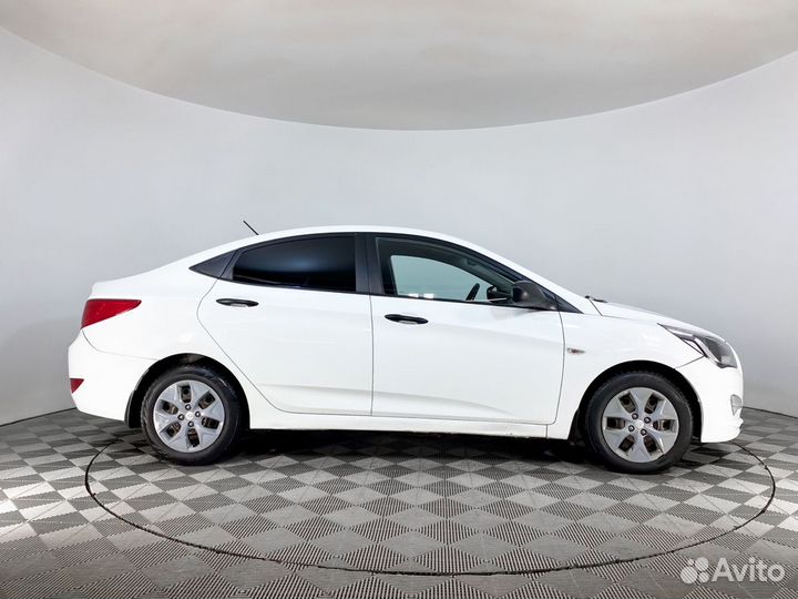 Hyundai Solaris 1.4 AT, 2015, 187 000 км