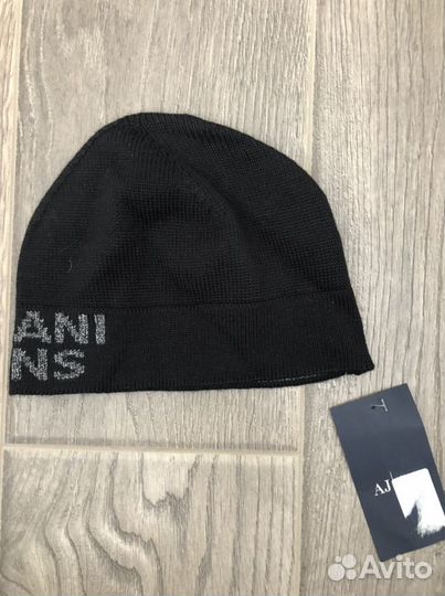 Шапка новая armani