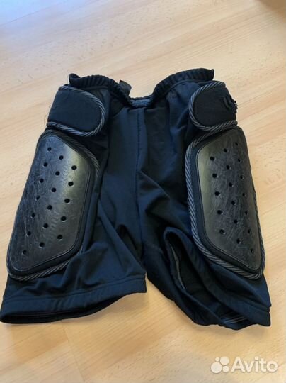 Защитные шорты biont