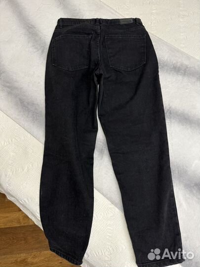 Джинсы Bershka Mom, 40