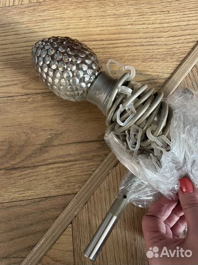 Карниз декоративный на кронштейнах