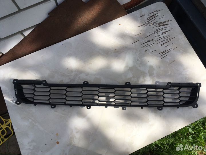 Нижняя решетка бампера priora