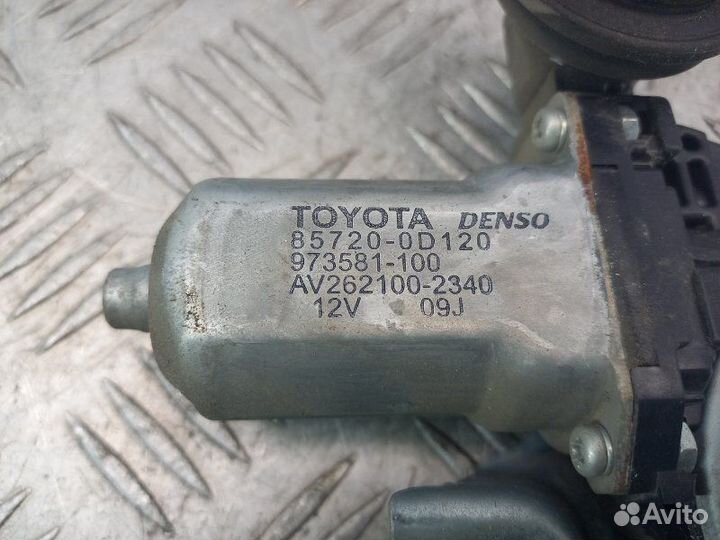 Стеклоподъемник электр. задний правый Toyota Auris