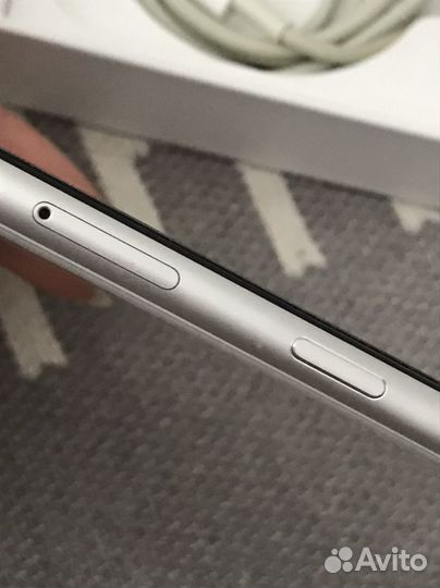 iPhone SE (2022), 128 ГБ