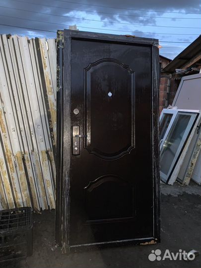 Дверь входная