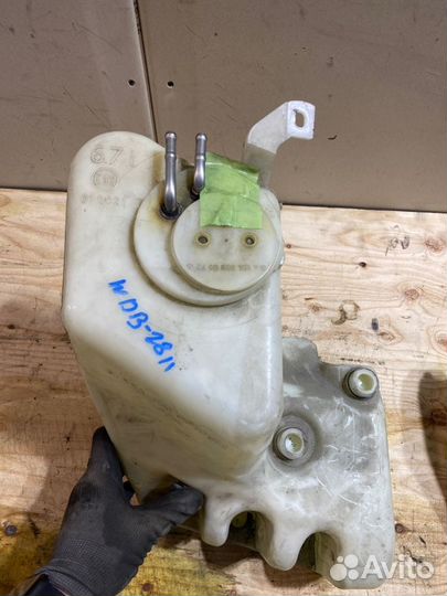 Бачок омывателя Mercedes-Benz S-Class W220 M112E32