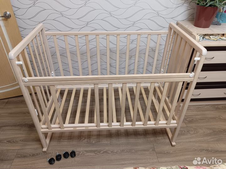 Детская кроватка 120 на 60