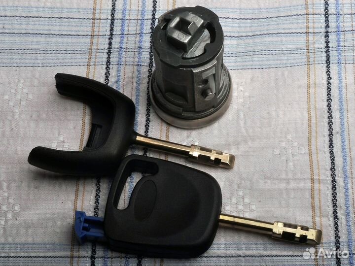 Личинка замка зажигания Ford Transit, Tourneo II