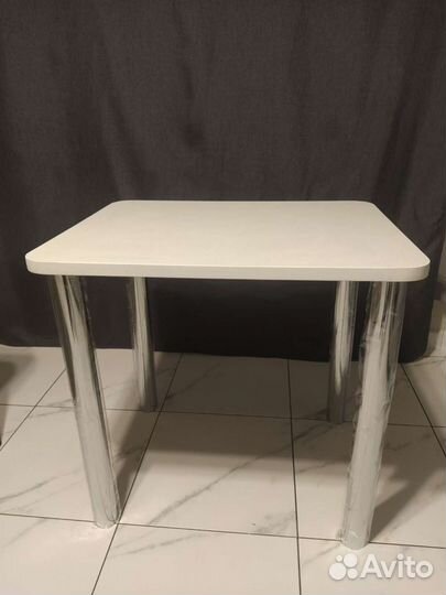 Стол обеденный мини