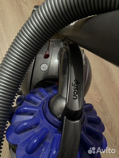 Пылесос Dyson