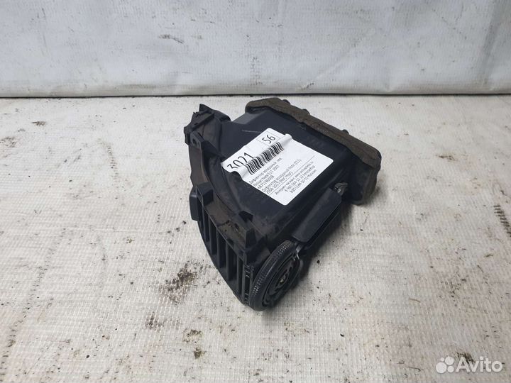 Дефлектор обдува салона левый Nissan Note E11