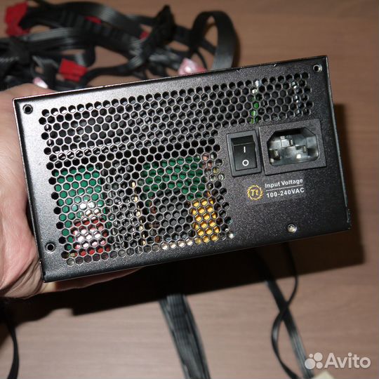 Блок питания Thermaltake Madrid 850W