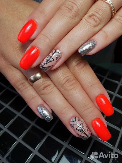 Наращивание ногтей,покрытие гель лаком