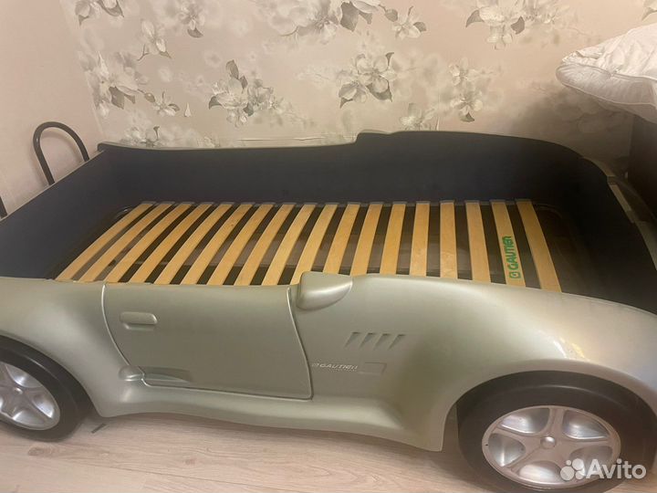 Детская кровать машина с матрасом