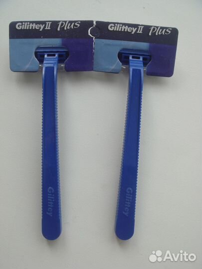 12 шт бритвенных станков новые (одноразовые)